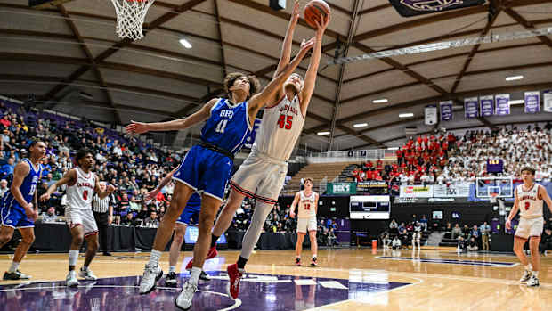 Lincoln Gresham 6A Oregon boys basketball quarterfinal Naji Saker -65